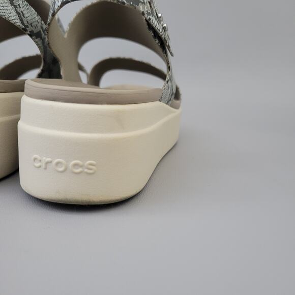 Crocs Womens Brooklyn Low Wedge Slingback Sandal Snake Print 206453 Beige Size 9 - Picture 10 of 13